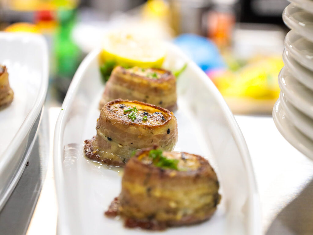 IQ Bar & Grill to IQ Bar & Grill by Island Quizine