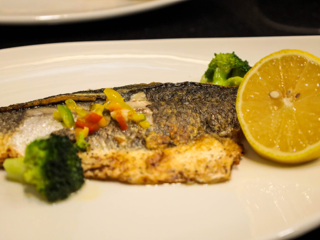 IQ Bar & Grill to IQ Bar & Grill by Island Quizine